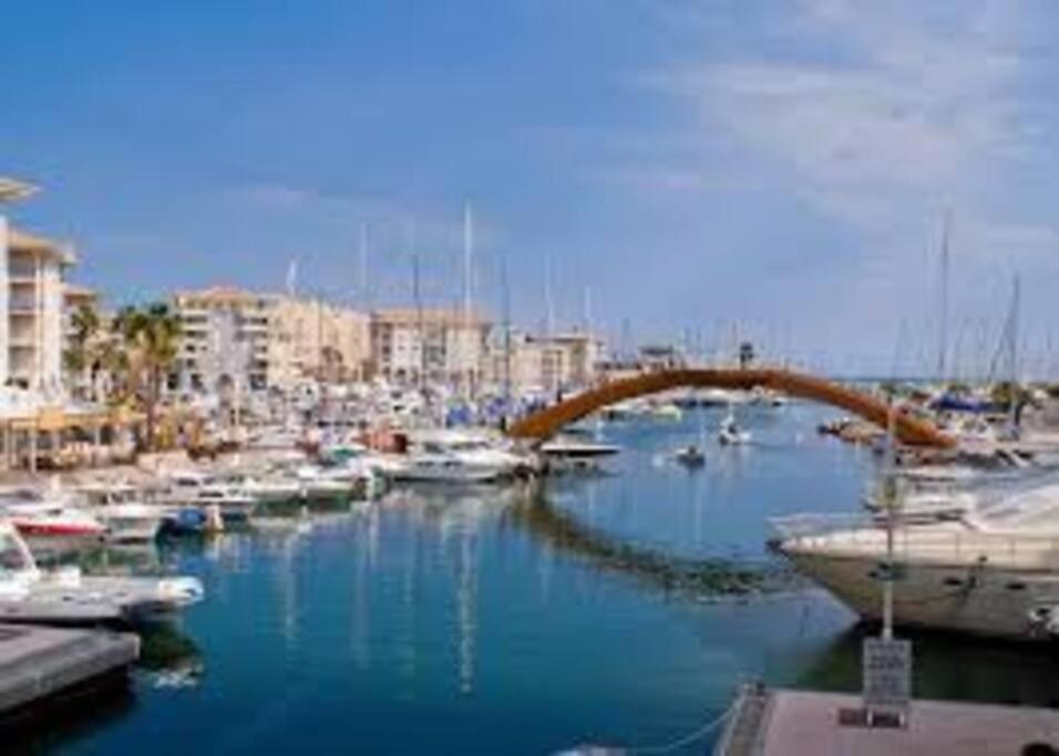 Votre Sejour Cosy A Frejus!公寓 外观 照片